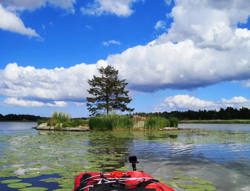 Sólo přejezd největšího švédského jezera na paddleboardu