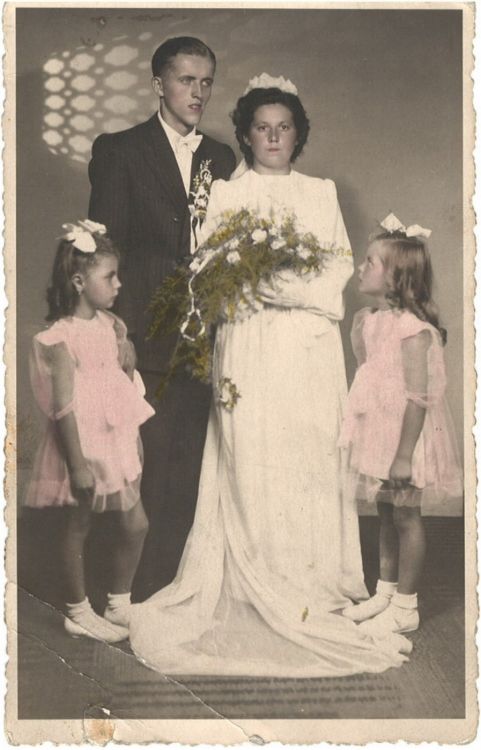 Nejdelší manželství – svatební foto s družičkami